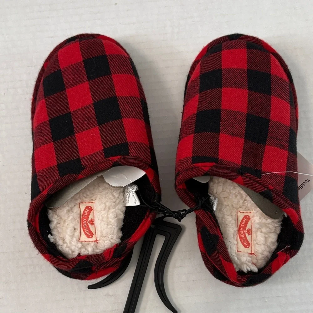 NWT Holiday Time Plaid Red Black Slippers Toddler 11-12